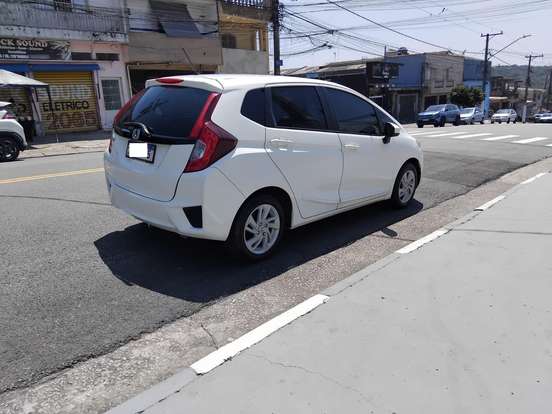 HONDA-FIT-2015