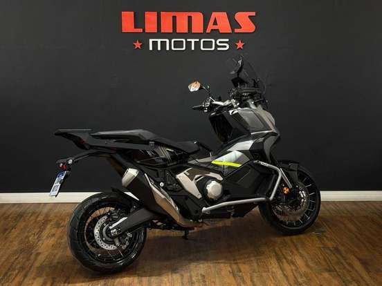 HONDA-X-ADV-2024