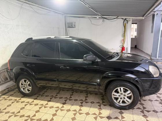 HYUNDAI TUCSON 2.0 MPFI GL 16V 142CV 2WD GASOLINA 4P AUTOMÁTICO