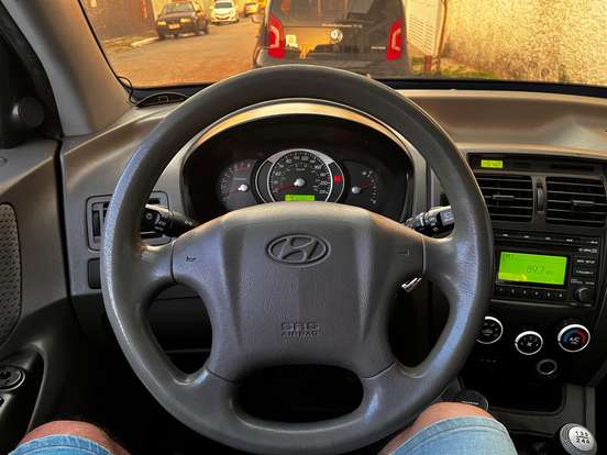 HYUNDAI-TUCSON-2.0 MPFI GL 16V 142CV 2WD GASOLINA 4P MANUAL HYUNDAI-TUCSON-2009