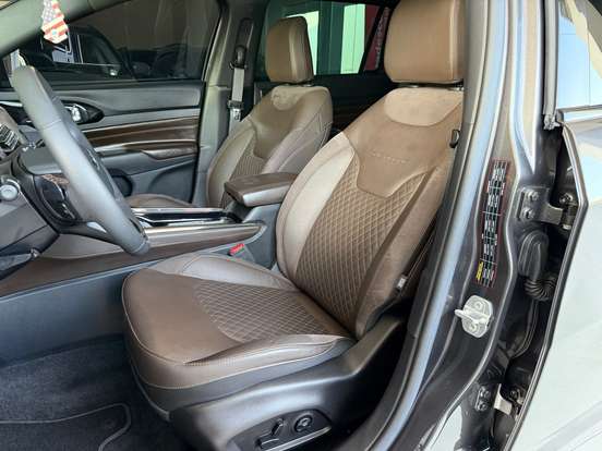 JEEP-COMMANDER-2024