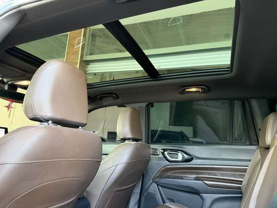 JEEP-COMMANDER-2024