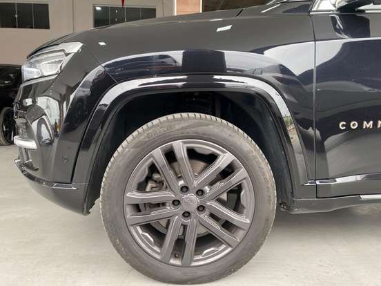 JEEP-COMMANDER-2025