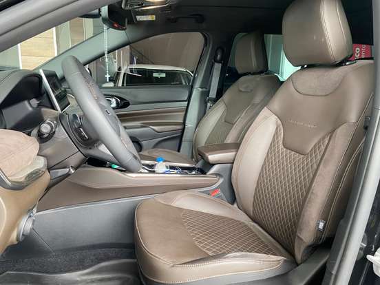 JEEP-COMMANDER-2025