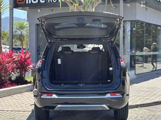 JEEP-COMMANDER-2.2 TURBO DIESEL OVERLAND AT9 JEEP-COMMANDER-2026