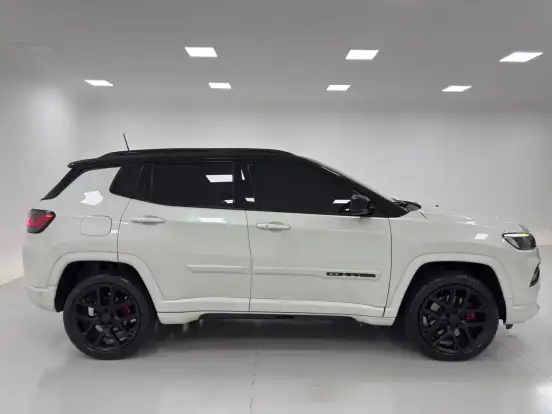 JEEP-COMPASS-2.0 HURRICANE 4 TURBO GASOLINA BLACKHAWK AT9 JEEP-COMPASS-2024