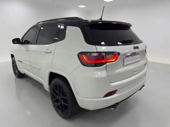JEEP-COMPASS-2.0 HURRICANE 4 TURBO GASOLINA BLACKHAWK AT9 JEEP-COMPASS-2024