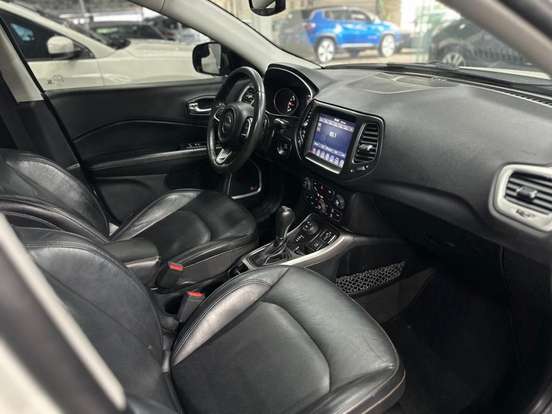 JEEP-COMPASS-2.0 16V DIESEL LONGITUDE 4X4 AUTOMÁTICO JEEP-COMPASS-2019