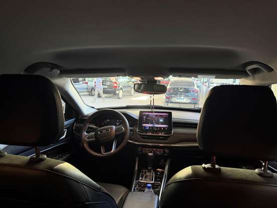 JEEP-COMMANDER-2024
