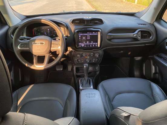 JEEP-RENEGADE-1.3 T270 TURBO FLEX NIGHT EAGLE AT6 JEEP-RENEGADE-2024