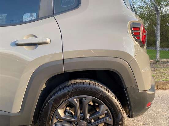 JEEP-RENEGADE-1.3 T270 TURBO FLEX NIGHT EAGLE AT6 JEEP-RENEGADE-2024