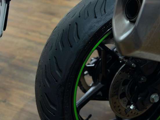 KAWASAKI-NINJA 300-2024