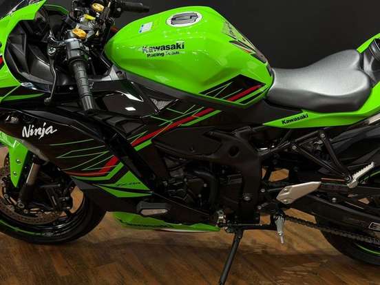 KAWASAKI-NINJA 300-2024