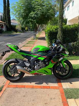 KAWASAKI-NINJA ZX-6R KRT-2023