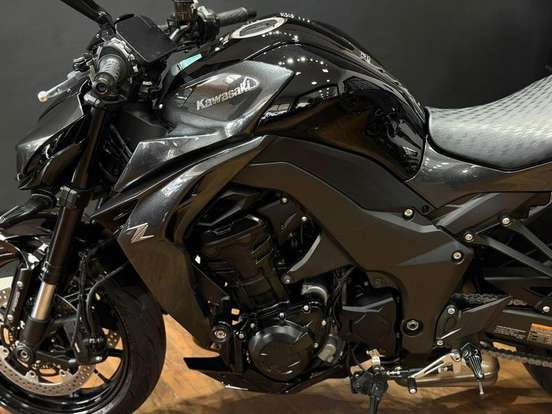 KAWASAKI-Z1100 KAWASAKI-Z1100-2026