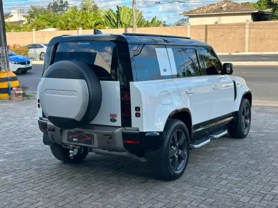 LAND ROVER-DEFENDER-3.0 D300 TURBO DIESEL MHEV 110 X-DYNAMIC SE AWD AUTOMÁTICO LAND ROVER-DEFENDER-2023