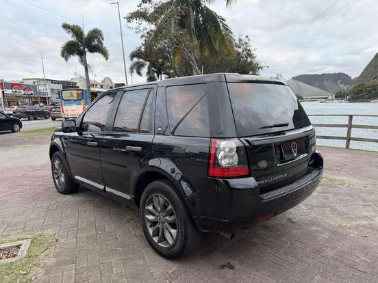 LAND ROVER-FREELANDER 2-2011