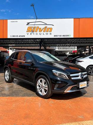 Mercedes-Benz GLA 200 1.6 CGI Advance 16V Turbo Flex 4P Automático