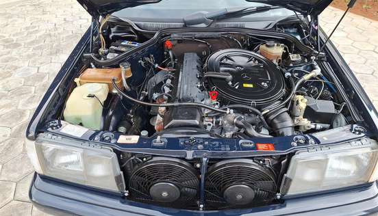 MERCEDES-BENZ-190 E-1992