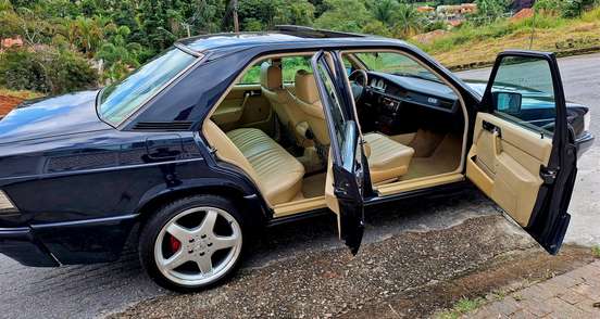 MERCEDES-BENZ-190 E-1992