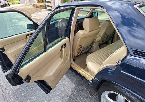 MERCEDES-BENZ-190 E-2.6 SEDAN 16V GASOLINA 4P AUTOMÁTICO MERCEDES-BENZ-190 E-1992