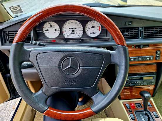 MERCEDES-BENZ-190 E-2.6 SEDAN 16V GASOLINA 4P AUTOMÁTICO MERCEDES-BENZ-190 E-1992