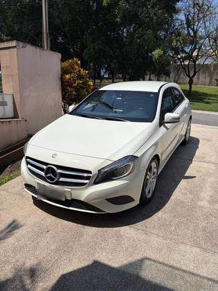 Mercedes-Benz A 200 1.6 Turbo Style 16V Gasolina 4P Automático
