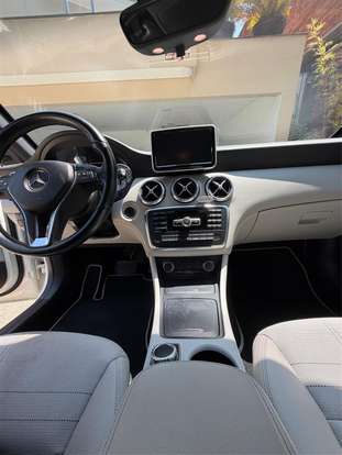 MERCEDES-BENZ-A 200-2014