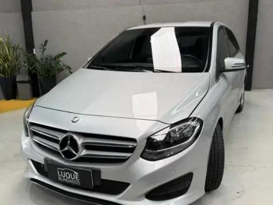 MERCEDES-BENZ-B 200-1.6 TURBO 16V FLEX 4P AUTOMATIZADO MERCEDES-BENZ-B 200-2015