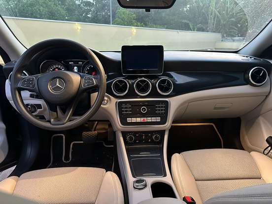 MERCEDES-BENZ-CLA 180-1.6 CGI GASOLINA 7G-DCT MERCEDES-BENZ-CLA 180-2018