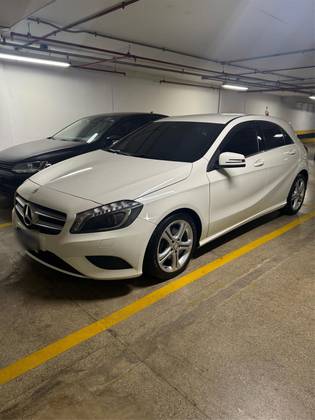 Mercedes-Benz Classe A 1.6 200 Turbo Style Gasolina 4P Automatizado