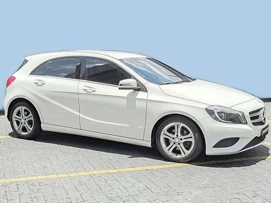 MERCEDES-BENZ-CLASSE A-1.6 200 TURBO STYLE GASOLINA 4P AUTOMATIZADO MERCEDES-BENZ-CLASSE A-2013