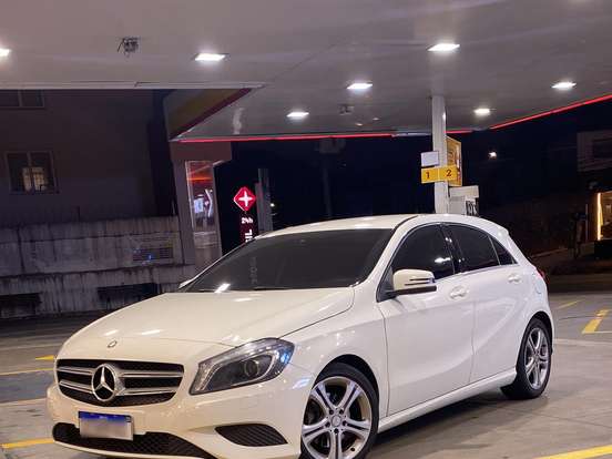 MERCEDES-BENZ-CLASSE A-1.6 200 TURBO STYLE GASOLINA 4P AUTOMATIZADO MERCEDES-BENZ-CLASSE A-2013