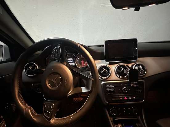MERCEDES-BENZ-GLA 200-1.6 CGI ADVANCE 16V TURBO FLEX 4P AUTOMÁTICO MERCEDES-BENZ-GLA 200-2016