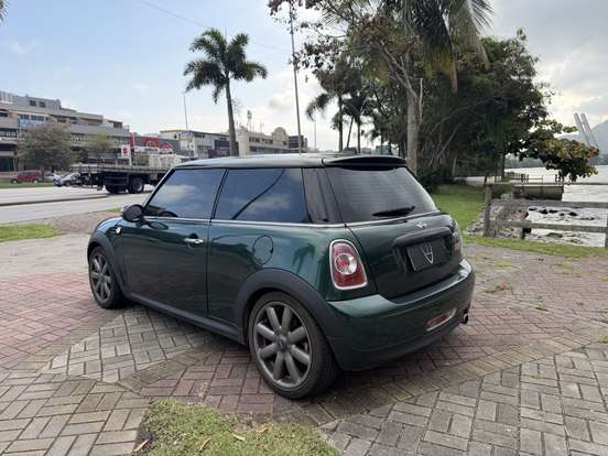 MINI-COOPER-1.6 PEPPER 16V GASOLINA 2P AUTOMÁTICO MINI-COOPER-2011