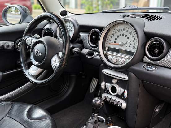 MINI-COOPER-2009