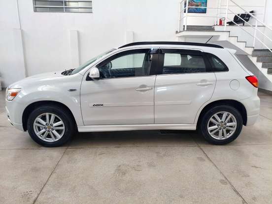 MITSUBISHI-ASX-2012