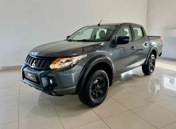 MITSUBISHI L200 TRITON 2.4 16V TURBO DIESEL OUTDOOR GLX CD 4X4 MANUAL