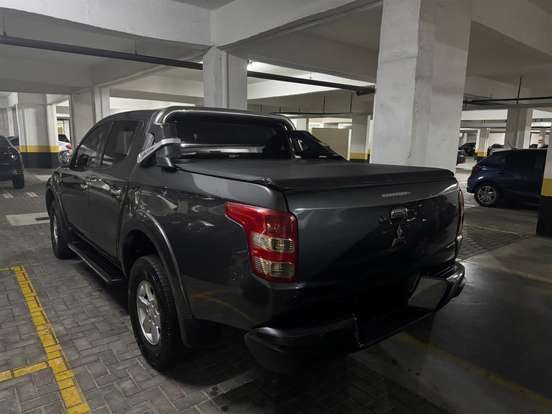 MITSUBISHI-L200 TRITON-2.4 16V TURBO DIESEL SPORT HPE TOP CD 4P 4X4 AUTOMÁTICO MITSUBISHI-L200 TRITON-2017