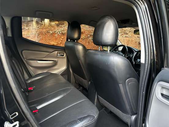 MITSUBISHI-L200 TRITON-2.4 16V TURBO DIESEL SPORT HPE TOP CD 4P 4X4 AUTOMÁTICO MITSUBISHI-L200 TRITON-2017