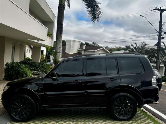 MITSUBISHI-PAJERO-3.2 HPE S 4X4 7 LUGARES 16V TURBO INTERCOOLER DIESEL 4P AUTOMÁTICO MITSUBISHI-PAJERO-2015