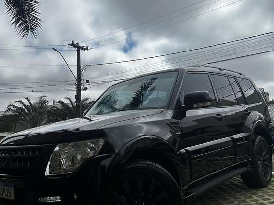 MITSUBISHI-PAJERO-3.2 HPE S 4X4 7 LUGARES 16V TURBO INTERCOOLER DIESEL 4P AUTOMÁTICO MITSUBISHI-PAJERO-2015