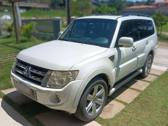MITSUBISHI-PAJERO FULL-3.2 HPE 4X4 16V TURBO INTERCOOLER DIESEL 4P AUTOMÁTICO MITSUBISHI-PAJERO FULL-2014