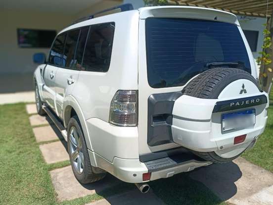 MITSUBISHI-PAJERO FULL-3.2 HPE 4X4 16V TURBO INTERCOOLER DIESEL 4P AUTOMÁTICO MITSUBISHI-PAJERO FULL-2014