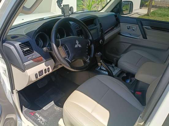 MITSUBISHI-PAJERO FULL-3.2 HPE 4X4 16V TURBO INTERCOOLER DIESEL 4P AUTOMÁTICO MITSUBISHI-PAJERO FULL-2014
