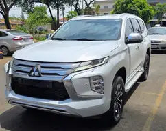 MITSUBISHI PAJERO SPORT 2.4 16V MIVEC TURBO DIESEL HPE-S AWD AUTOMÁTICO MITSUBISHI PAJERO SPORT 2.4 16V MIVEC TURBO DIESEL HPE-S AWD AUTOMÁTICO