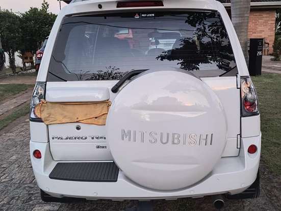 MITSUBISHI-PAJERO TR4-2012