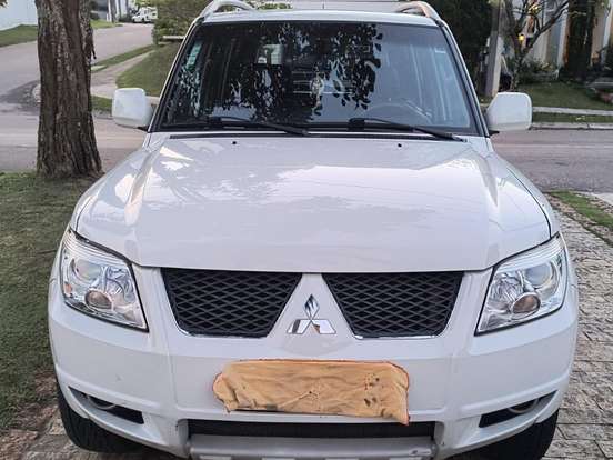 MITSUBISHI-PAJERO TR4-2.0 4X4 16V 140CV FLEX 4P AUTOMÁTICO MITSUBISHI-PAJERO TR4-2012
