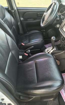 MITSUBISHI-PAJERO TR4-2012