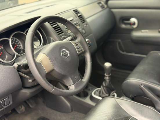 NISSAN-TIIDA-1.8 SL 16V FLEX 4P AUTOMÁTICO NISSAN-TIIDA-2012